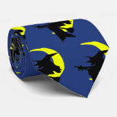 Vliegende Heksen Donkerblauwe Halloween Knoopdas Stropdas (Opgerold)