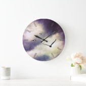 Vliegende hond tegen de muur grote klok (Huis)