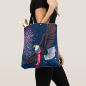 Vliegende Kale Adelaar met USA Vlag Sjaal & Vuurwe Tote Bag (Dichtbij)