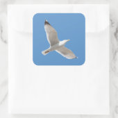 Vliegende meeuw vierkante sticker (Tas)