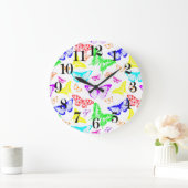 Vliegende regenbooggekleurde vlinders grote klok (Huis)