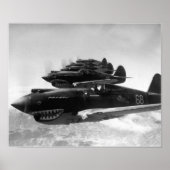 vliegende trekkers in formatie 1942 poster (Voorkant)