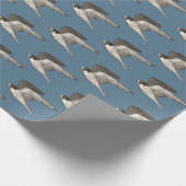 Vliegende valken op blauw verpakkingspapier cadeaupapier (Hoek)