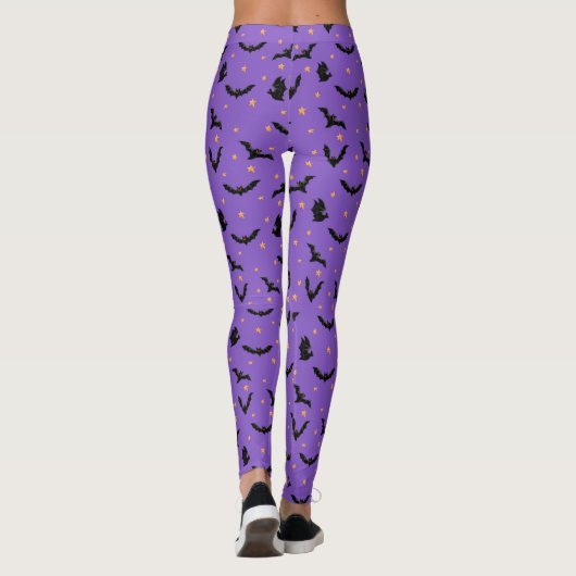 Vliegende vleermuizen en sterren Halloween Paarse Leggings (Achterkant)