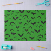 Vliegende vleermuizen op groen tissuepapier (Craft)