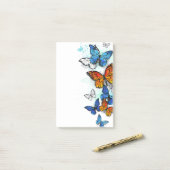 Vliegende Vlinders Morpho en Monarch Post-it® Notes (Op bureau)