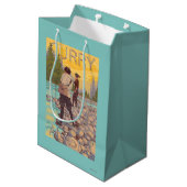 Vliegende vrouwen - Kerst, Alaska Medium Cadeauzakje (Achterkant Gekanteld)