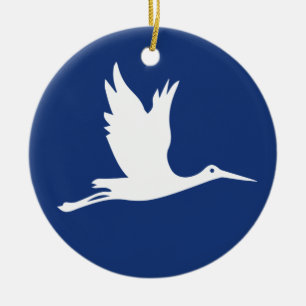 Vliegende witte ooievaar keramisch ornament
