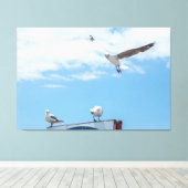 Vliegende zeemijlen Birds Blue Sky Canvas Afdruk (Insitu (Houten vloer))