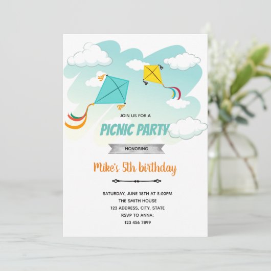 Vlieger verjaardagsfeest uitnodiging (Staand voorkant)