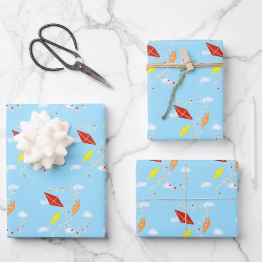 Vliegers in de Sky Blue Pattern Kinder Inpakpapier Vel (Voorkant)