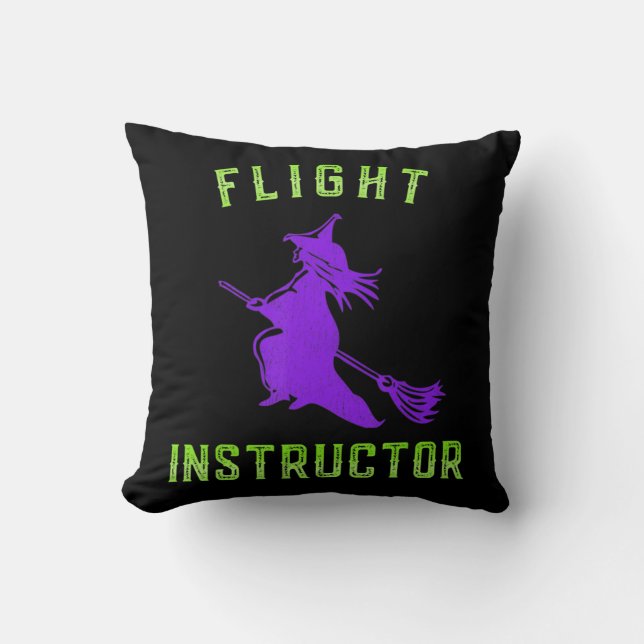 Vlieginstructrice Heks Halloween Kussen (Voorkant)