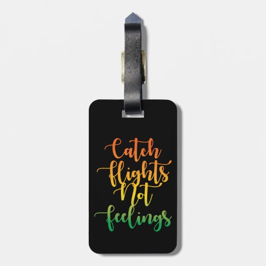 Vliegt niet als een kleurrijk citaat, zwart bagagelabel (Achterkant verticaal)