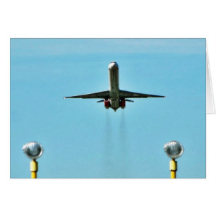 Vliegtuig dat op de luchthaven opstart