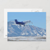 Vliegtuig dat op de luchthaven opstijgt briefkaart (Voorkant / Achterkant)
