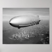 Vliegtuig dat over New York vliegt Poster (Voorkant)