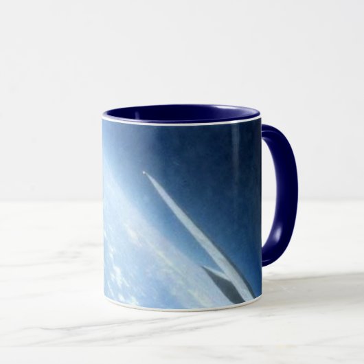 Vliegtuig in de vlucht: Wing Span Mok (Voorkant rechts)