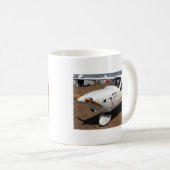 Vliegtuig met ultralight Jabiru Koffiemok (Voorkant rechts)