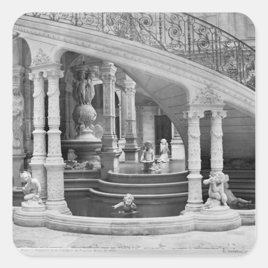 Vliegtuig onder de trap van het Hotel de Vierkante Sticker (Voorkant)