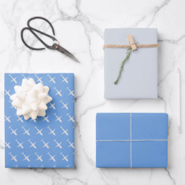 Vliegtuig op blauw inpakpapier vel