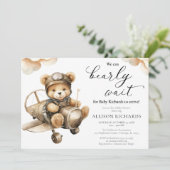 Vliegtuig schattige teddybeer jongen baby shower kaart (Staand voorkant)