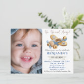 Vliegtuig Speelgoed 1e verjaardag met uw foto Kaart (Staand voorkant)