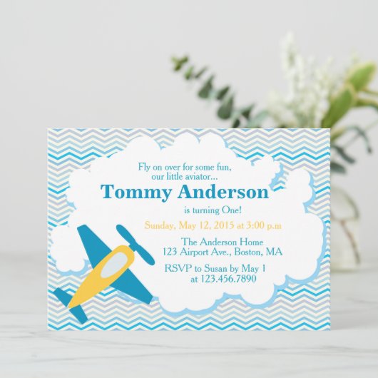 Vliegtuig Verjaardag Uitnodiging Chevron (Staand voorkant)