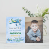 Vliegtuig Verjaardag Uitnodigingen Blauw Groen Een (Staand voorkant)