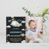 Vliegtuig Verjaardag Uitnodigingen Blauw Zwart w f (Staand voorkant)