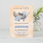 Vliegtuig Verjaardag Uitnodigingen Bruin Grijs (Staand voorkant)