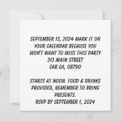 Vliegtuig vliegt over banner van gelukkige verjaar kaart (Achterkant)