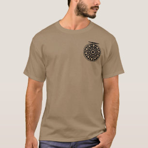 Vliegtuig voor de visserij op aal t-shirt