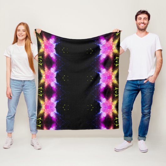 Vliegtuigbak in levendige zwarte en roze lichten. fleece deken (In situ)