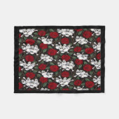 Vliegtuigbak/schedels en Rozen Fleece Deken (Voorkant (Horizontaal))