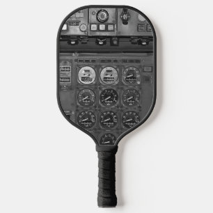 Vliegtuigen met piloot die vliegen met cockpitpilo pickleball paddle