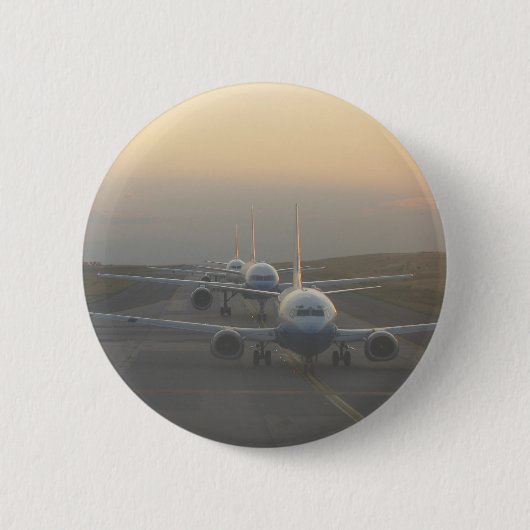 Vliegtuigen op een baan ronde button 5,7 cm (Voorkant)