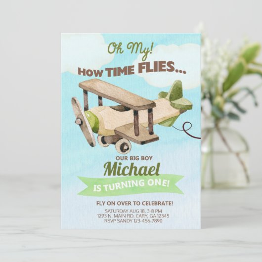 Vliegtuigjongen 1e eerste verjaardag uitnodiging.  kaart (Staand voorkant)