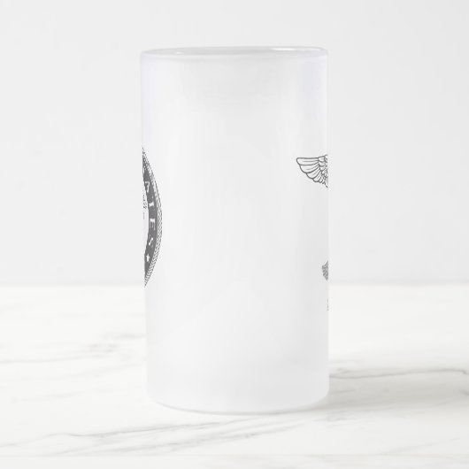 Vliegtuigmakelaar Crest met bemanning en IFGA, voo Matglas Bierpul (Center)