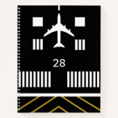 Vliegtuigopstijgen op de startbaan van de luchthav notitieboek (Voorkant)