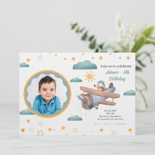 Vliegtuigverjaardag met blauwe en groene Waterverf Kaart (Staand voorkant)