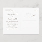 Vliegverbod Monogram Kraft Destination Weddate Aankondigingskaart (Achterkant)