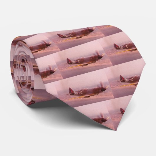 Vliegvliegtuig met supermarine Spitfire Stropdas (Opgerold)