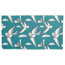 Vliegvogels en wolken kussenblokken hoesjes