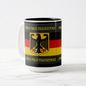 VLIES UW VLAG DUITSE RACINGONTWERP  TWEEKLEURIGE KOFFIEMOK (Voorkant links)