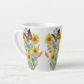 Vlinder en Gele Bloemen Latte Mok (Linkerhoek)