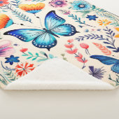 Vlinder en wilde bloemen tuin sherpa deken (3/4)