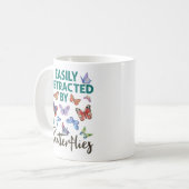 Vlinder gemakkelijk verstoord door vlinders koffiemok (Voorkant links)