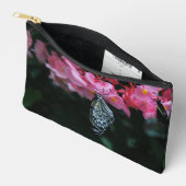 Vlinder hangend aan bloemen etui (Open)