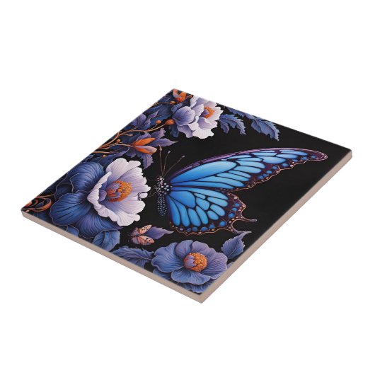 Vlinder in een bloementuin 's nachts tegeltje (Zijkant)