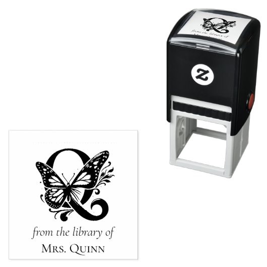 Vlinder Monogram Letter Q Uit de Bibliotheek Van Zelfinktende Stempel (In situ)